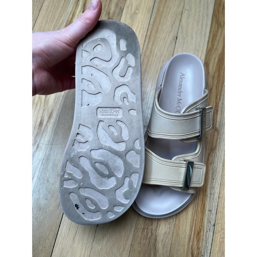 Alexander McQueen Hybrid Rubber Slides Beige Tea Rose Sandals Women 38 US 8 FLAW - Picture 9 of 16